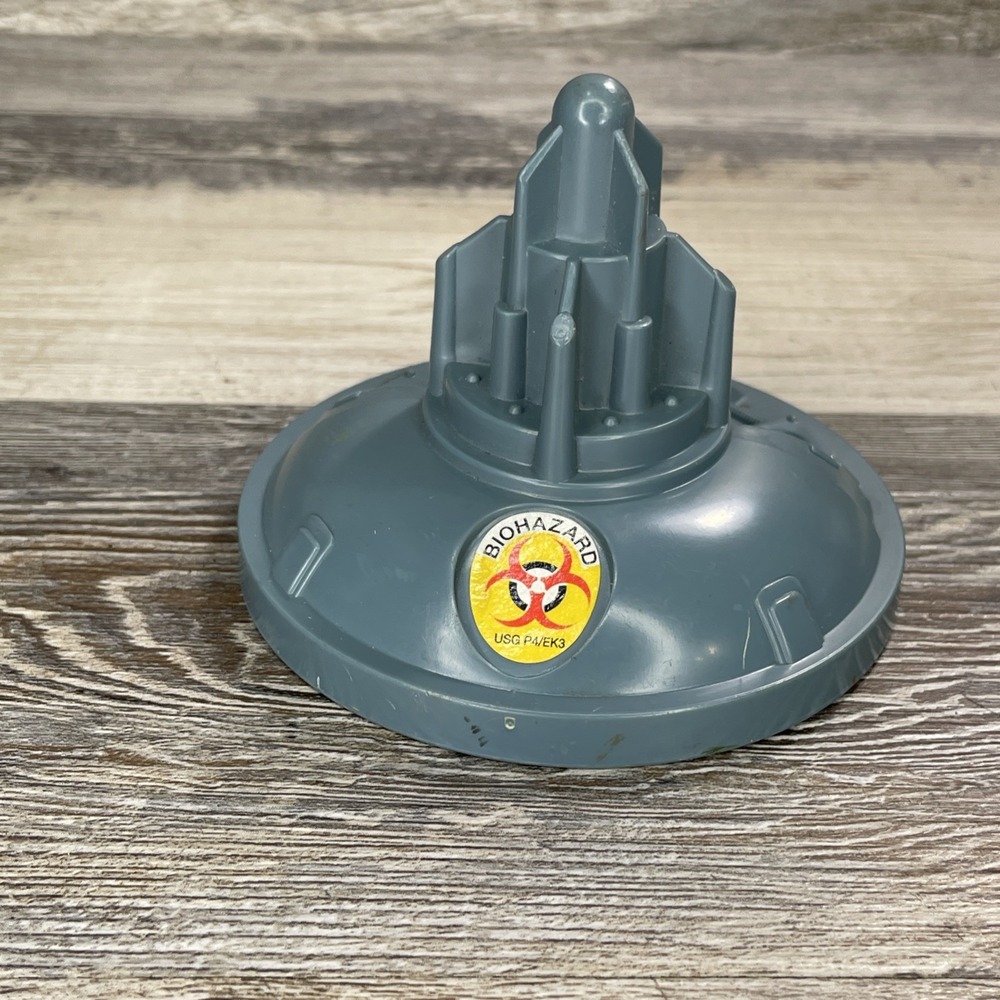 Vintage Kenner Jurassic Park Command Compound Egg Incubator Top Biohazard - 1993